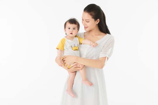 婴儿定制:代怀孕费用六七十万 机构业务从国内发展到国外